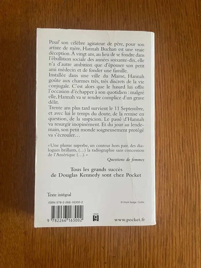 Livre les charmes discrets de la vie conjugale - photo numéro 2