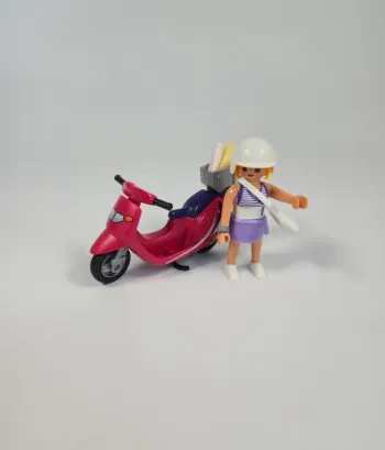 Playmobil Vacancière à scooter