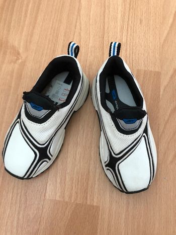 Belle paire de chaussures/baskets Reebok T. 21