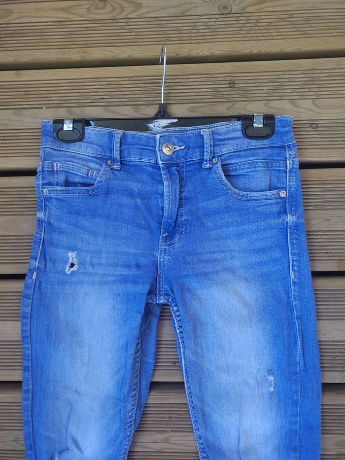 Jean Skinny Troué Taille Basse Bershka – Femme Taille S/36 – Look Y2K 🔥 - photo numéro 4