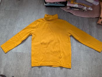 Sous-pull à col roulé 4 ans NEUF