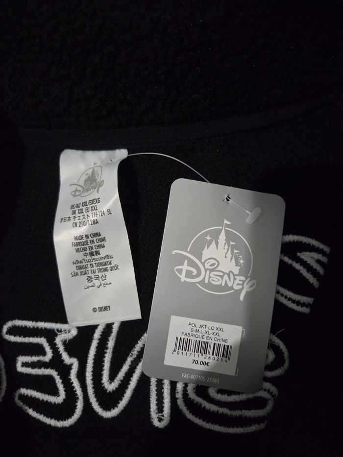 Veste sherpa Polaire logo Disneyland Paris taille XxL + 1 goodies Disney offert - photo numéro 2