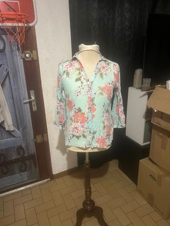 Jolie chemise fleurie femme