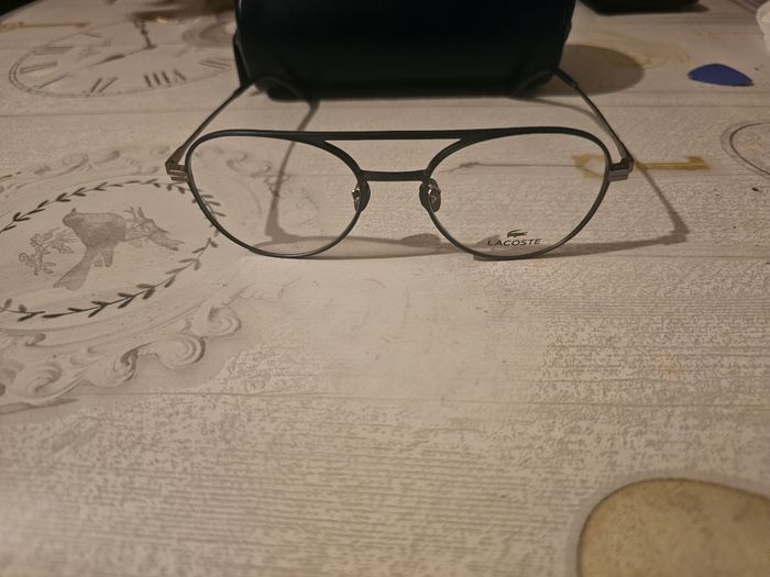 Lunette lacoste