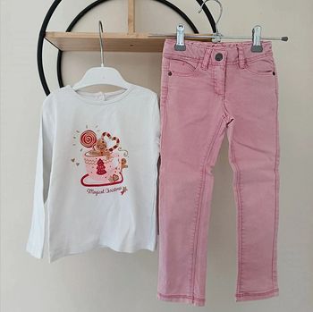 3 ans ensemble teeshirt Gémo et pantalon skinny tape a l'oeil