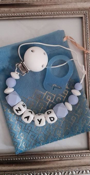 Attache tétine personnalisé