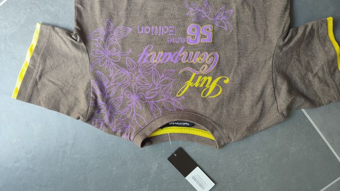 tee shirt neuf tout compte fait 6 ans - photo numéro 4