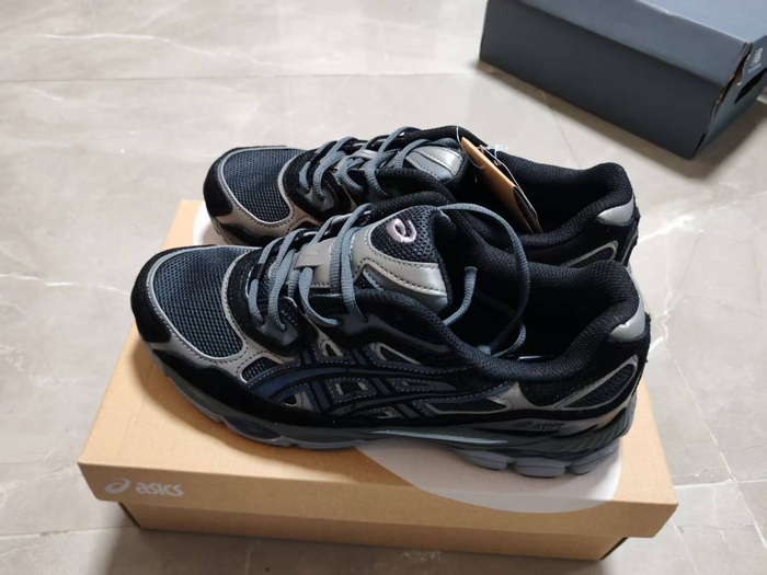 Asics GEL-NYC  noir taille 45 - photo numéro 2