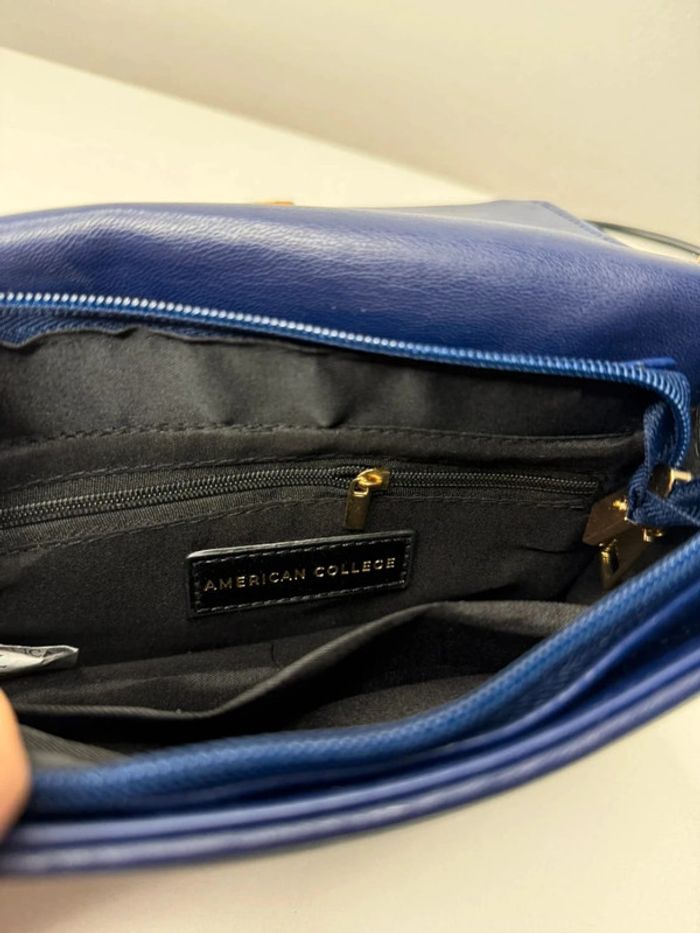 🦋 Magnifique sac a Bandoulière American College / bleu Marine 🦋 - photo numéro 5