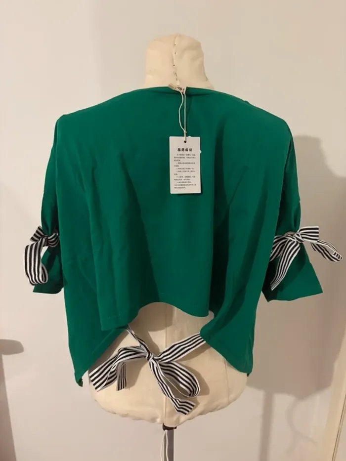 T-shirt vert “AND” avec nœuds rayés – Neuf - photo numéro 2