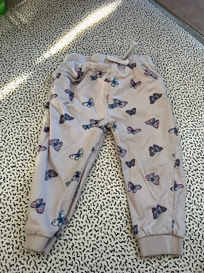 Jogging taille 24 mois