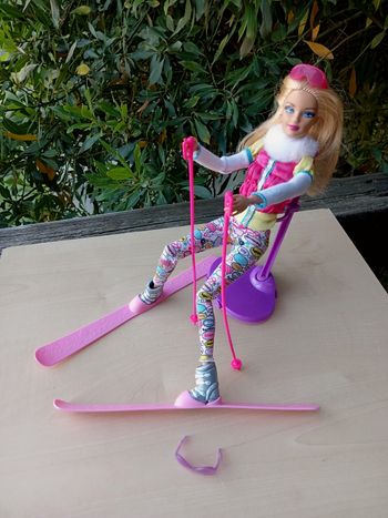 Barbie fait du ski