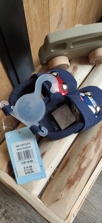 Paire de chaussons souples neufs