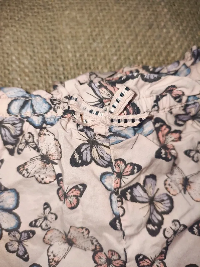 Short fille h&M 12-18 mois excellent état - photo numéro 3