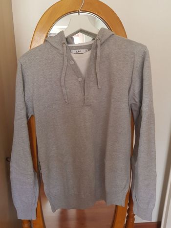 Pull homme à capuche. T.M