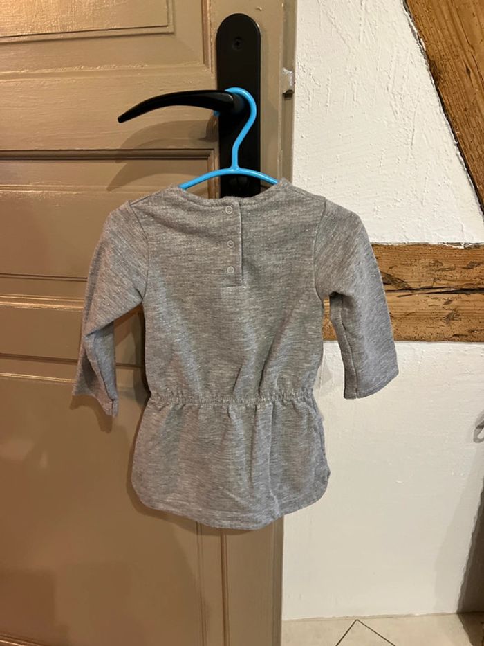 Robe grise - photo numéro 3