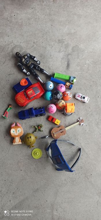 Lot de jouets garçon