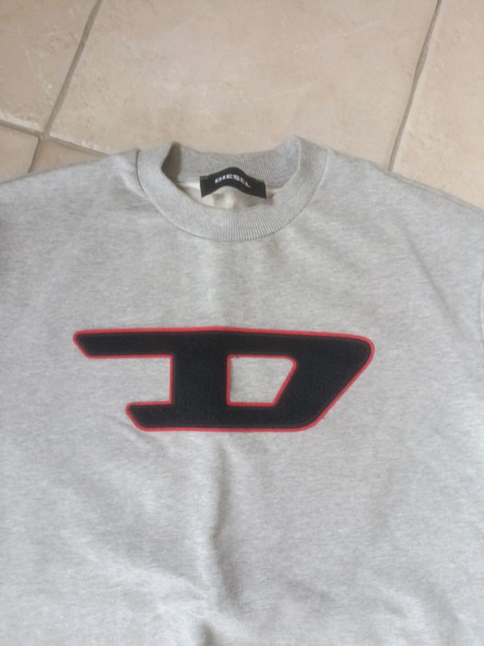 Pull sweat  diesel homme XS - photo numéro 4