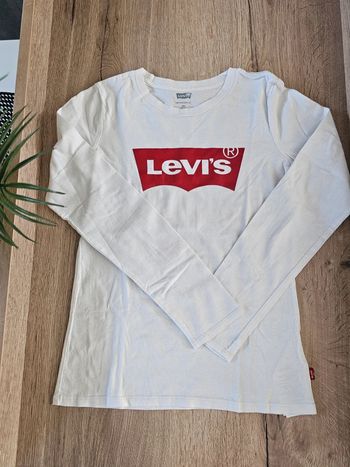 T-shirt Levis