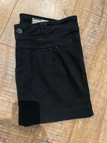 Mini-jupe noire en jean Zara TRF Denim Rules – Taille 38