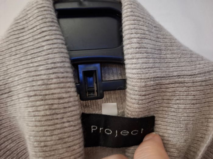 Pull col roule project taille 36 en très bon état - photo numéro 3