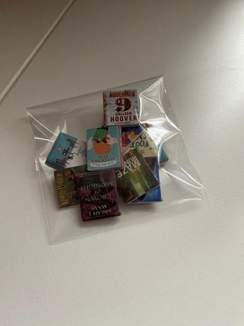 Lot de 10 livres miniatures pour maison de poupée