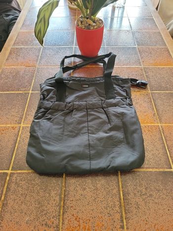 Sac à main 38 X 35 de large