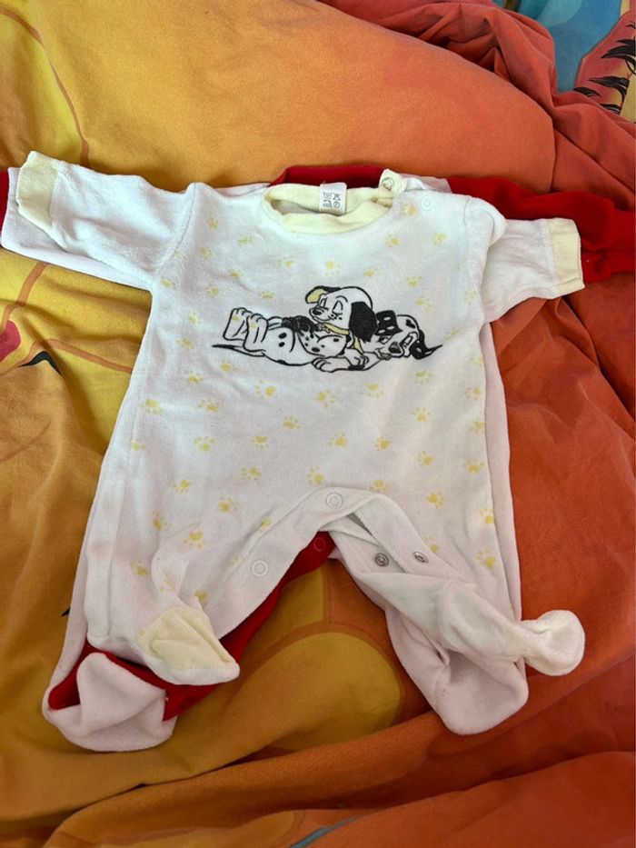 Lot de 4 pyjamas taille 0mois - photo numéro 2
