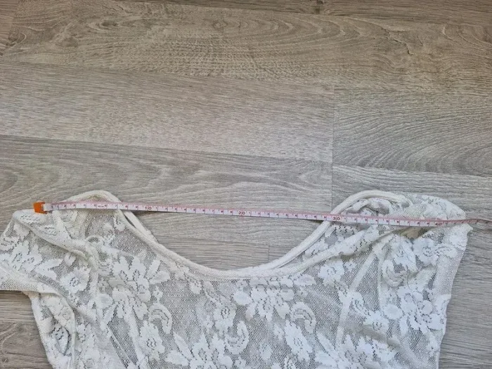 robe dentelle - photo numéro 9