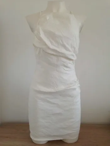 Robe sans manches dos nu drapée en lin M 38 Zara
