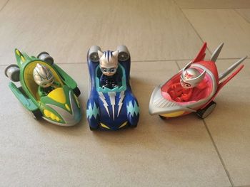 Pyjamasques - 3 voitures + 3 personnages