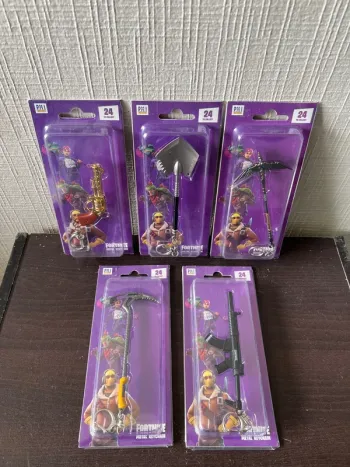 Lot de 5 metal keychain Fortnite collector