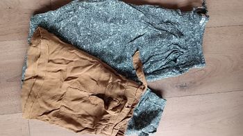 Lot un short et un pantalon légers fille 14 ans