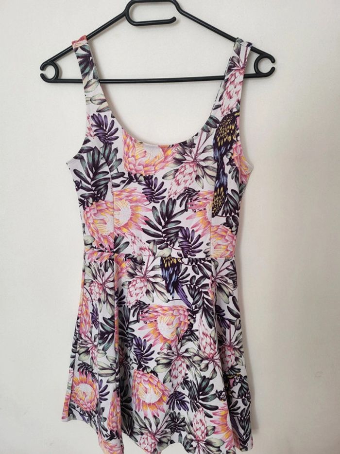 Robe motif fleur
