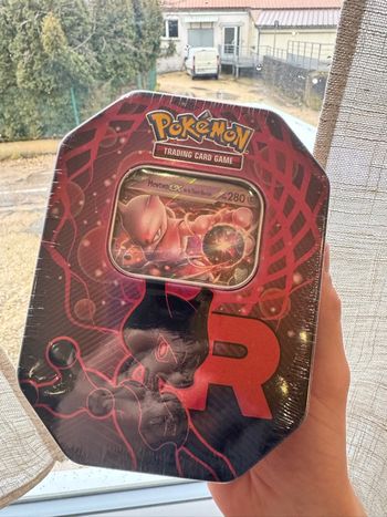 Pokémon : Boîte Team Rocket – Mewtwo-ex du JCC Pokémon