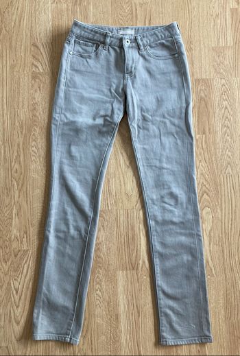 Jean Uniqlo gris