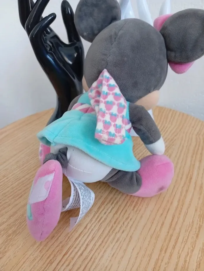 Peluche Minnie musicale copine Mickey 25cm bon état - photo numéro 4
