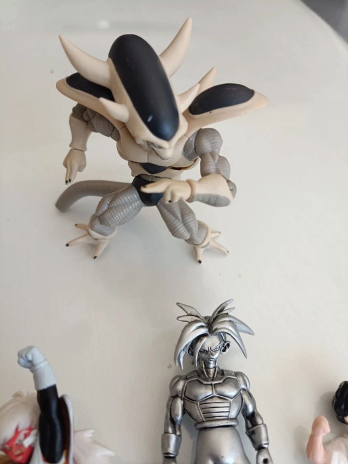 Lot de figurines dragon ball Z - photo numéro 8