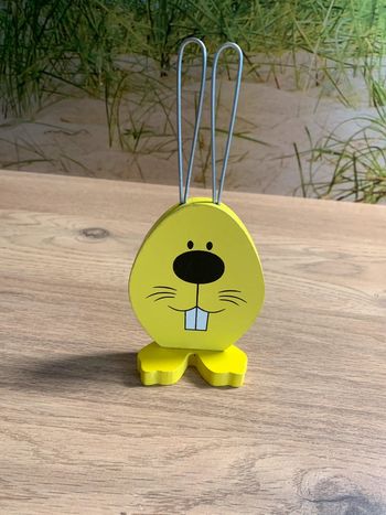 Lapin porte photo jaune