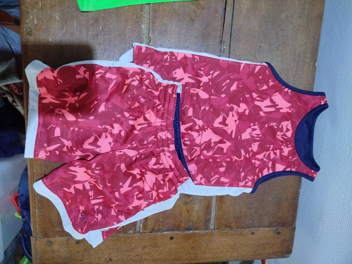 Lot de deux tenues de basket réversible - photo numéro 2