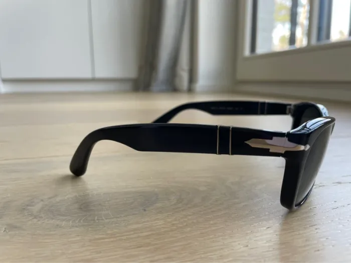 Lunettes solaires noire Persol polarisée - photo numéro 3