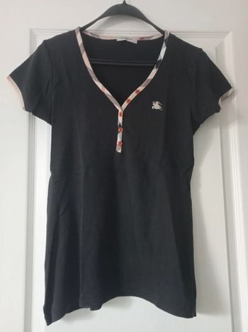 tee-shirt courtes manches taille XL (petit)