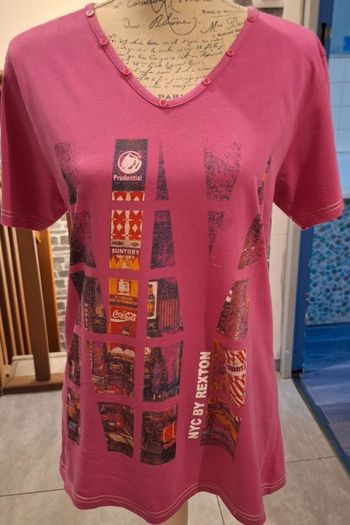 Tee-shirt fuschia à l'imprimé New York City