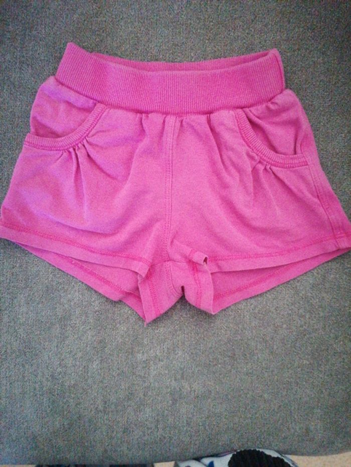 Short fille 3 /4 ans