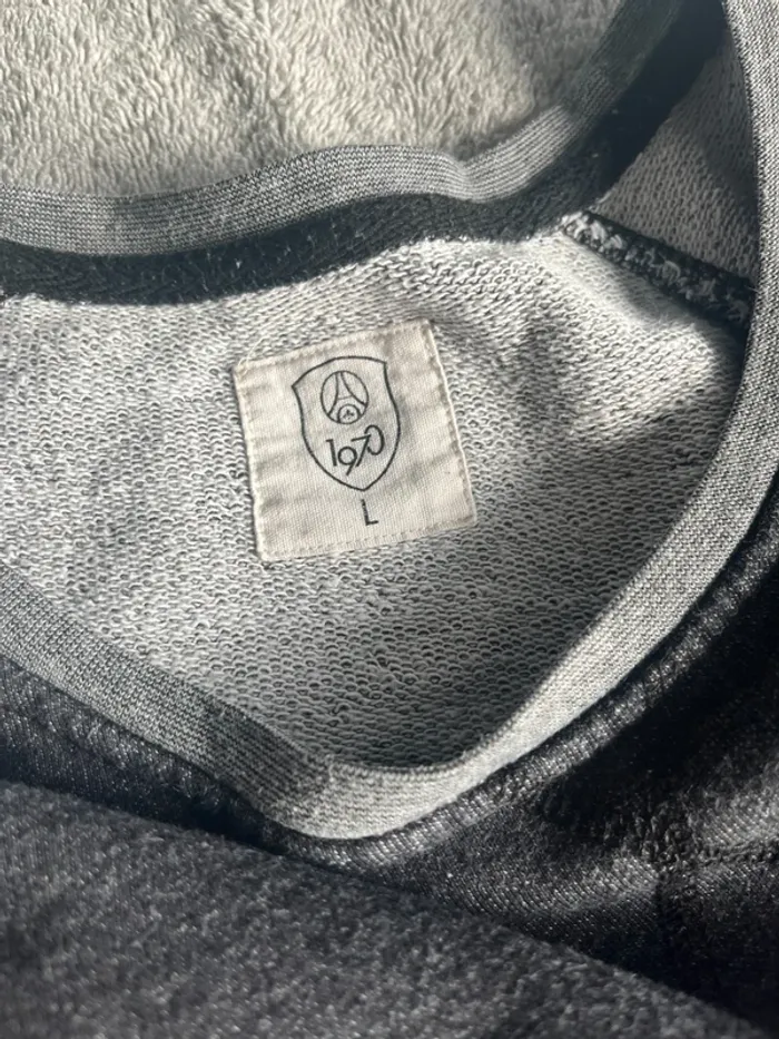 Pull col rond PSG Collection 1970 gris foncé - Taille L - style sportif vintage - photo numéro 4