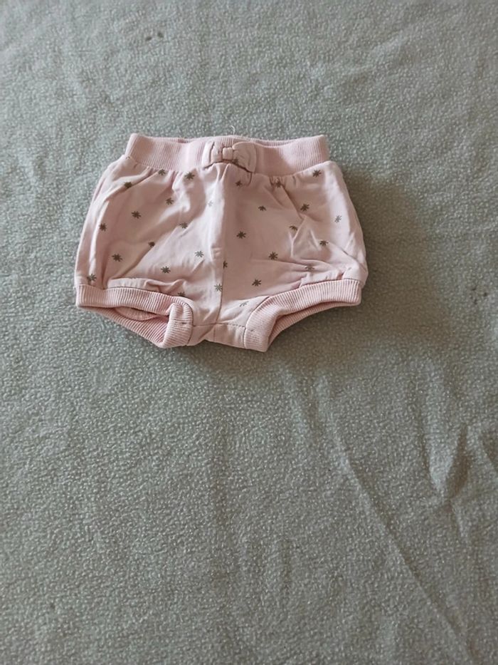 Lot short 6 mois - photo numéro 6