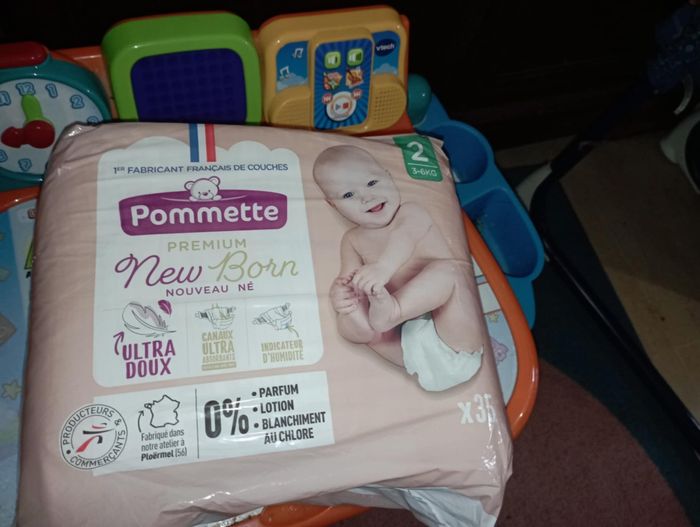 Lots de deux sac de couches numéro 2 neuf avec étiquette. - photo numéro 4