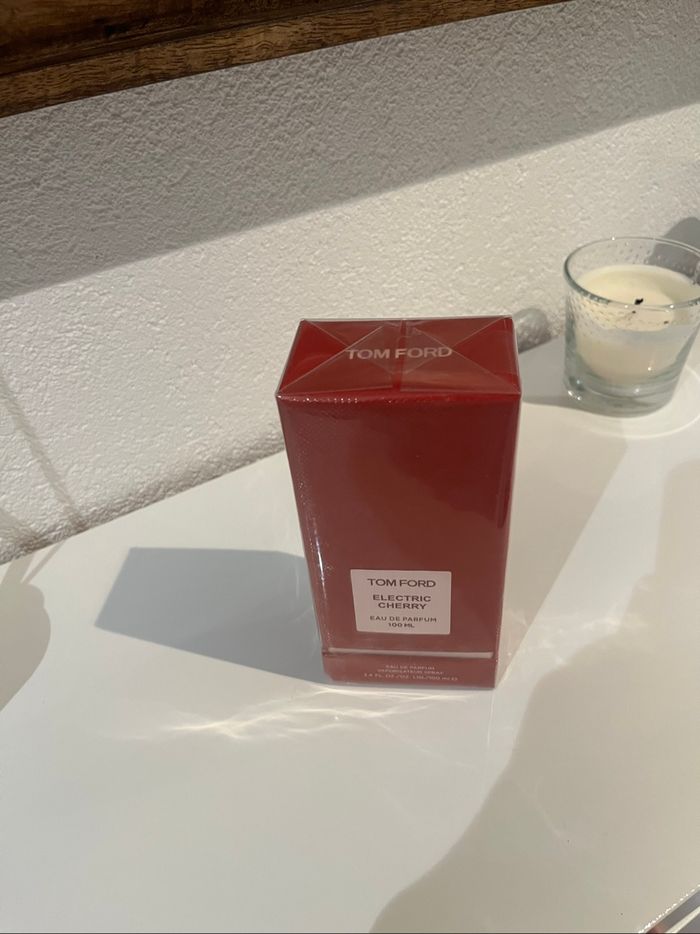 Tom Ford Electrique Cherry - photo numéro 2