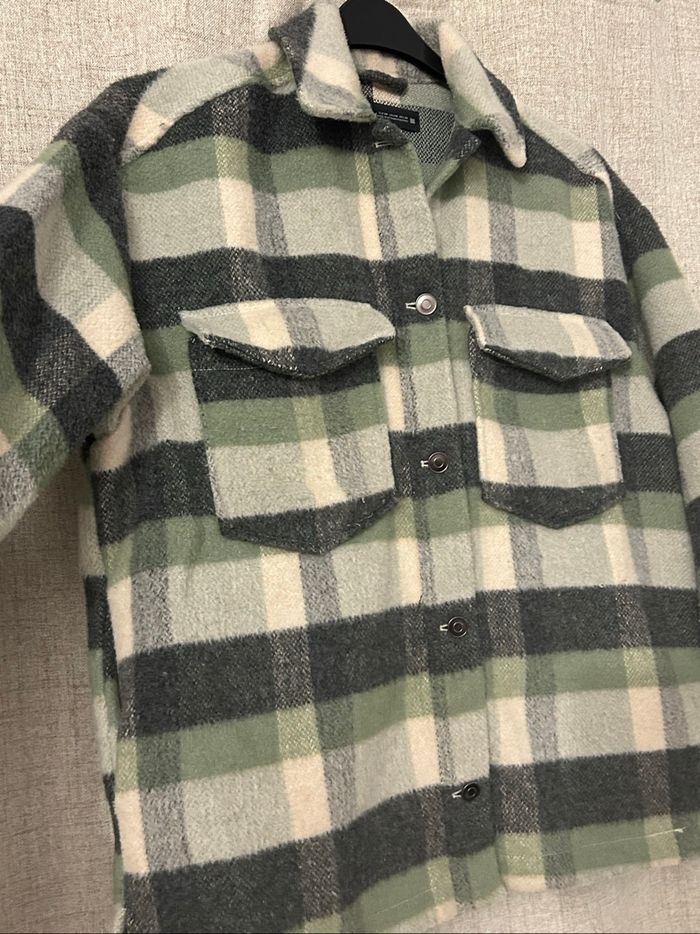 Veste sur chemise à carreaux Zara - photo numéro 6