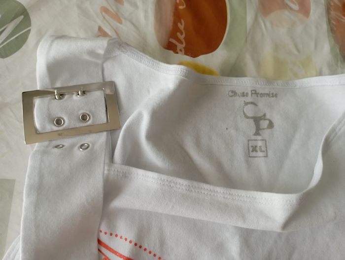 Débardeur blanc papillon orange Chose Promise taille XL neuf 3€ - photo numéro 2